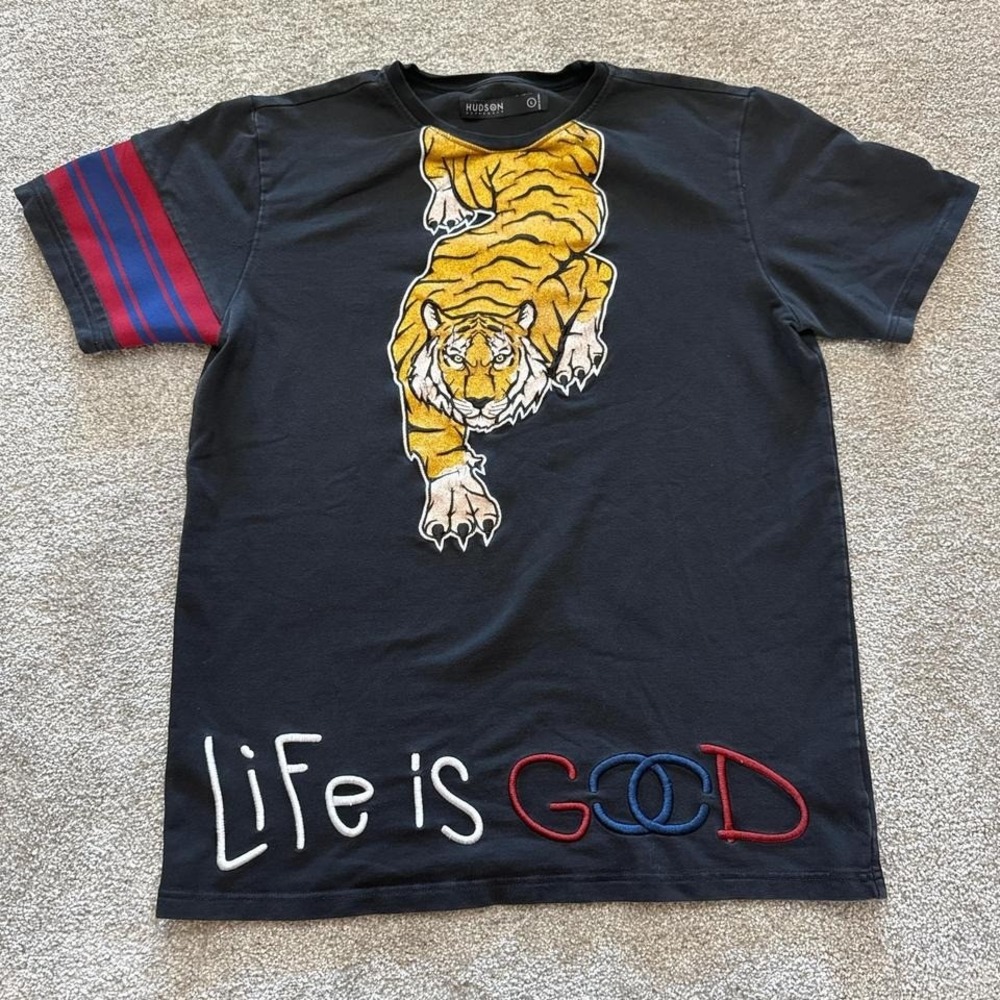 Hudson Outerwear Golden Tiger T-Shirt Large Life Is Good Graphic Streetwear